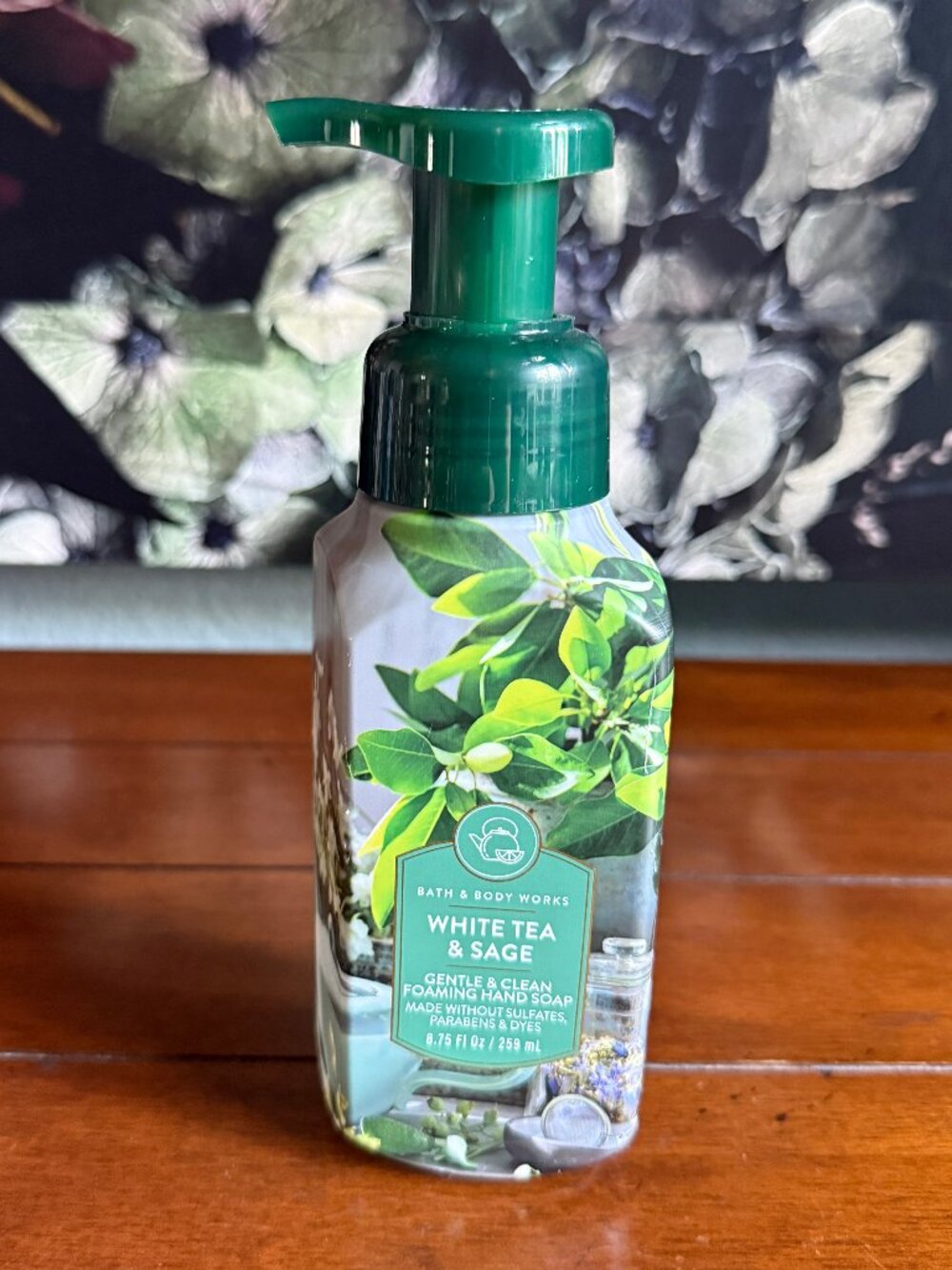NEW White Tea & Sage Foaming Hand Soap Bath & Body Works